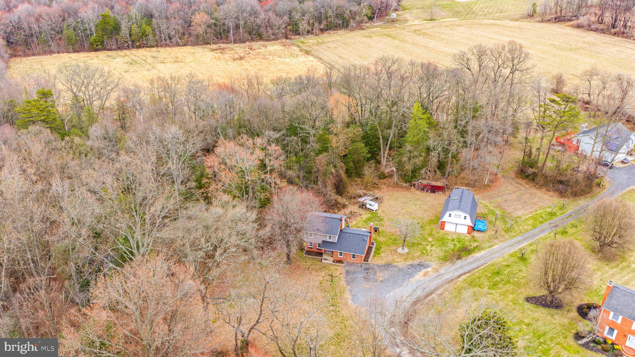 MIDDLE RIVER - Residential