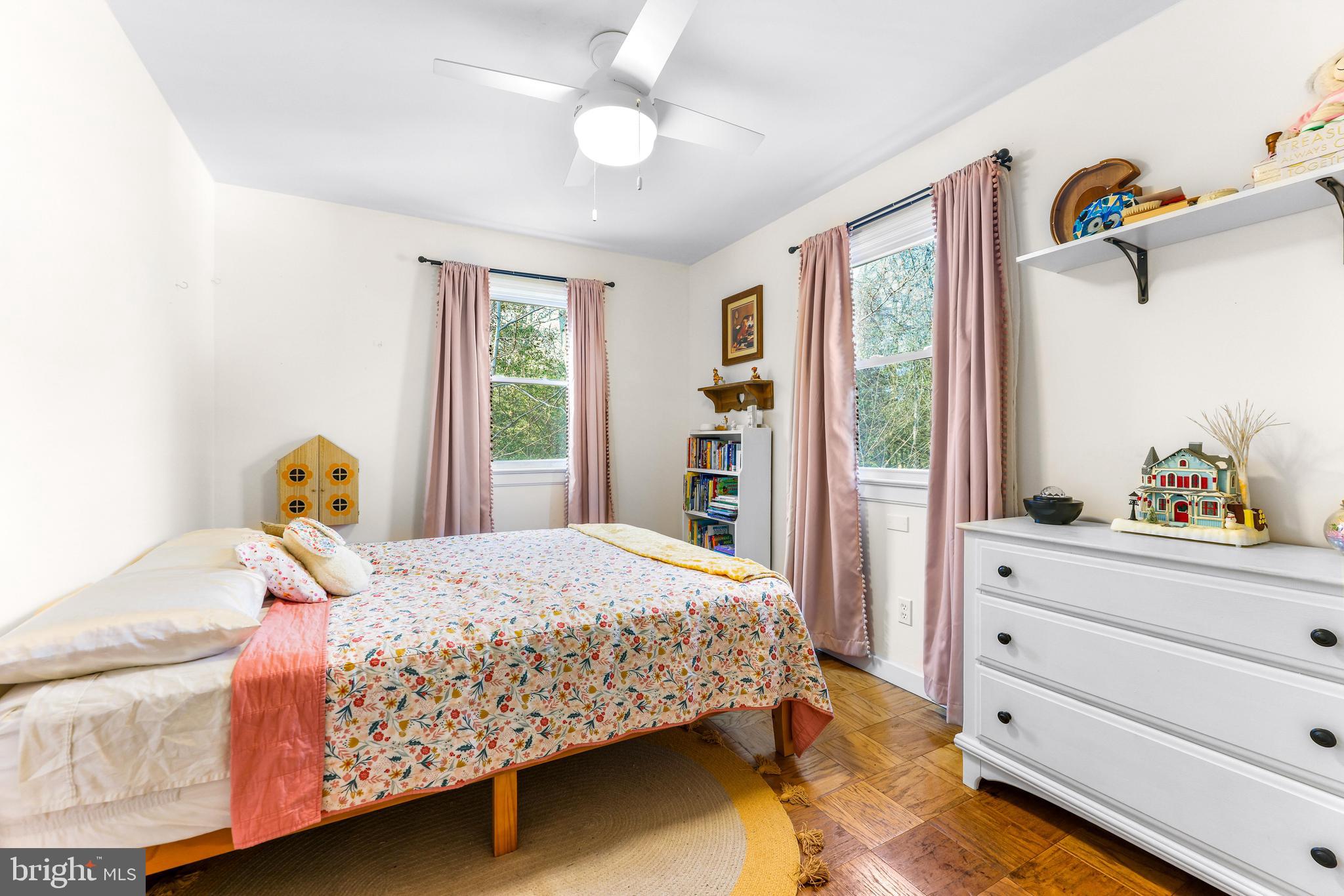 MIDDLE RIVER - Residential