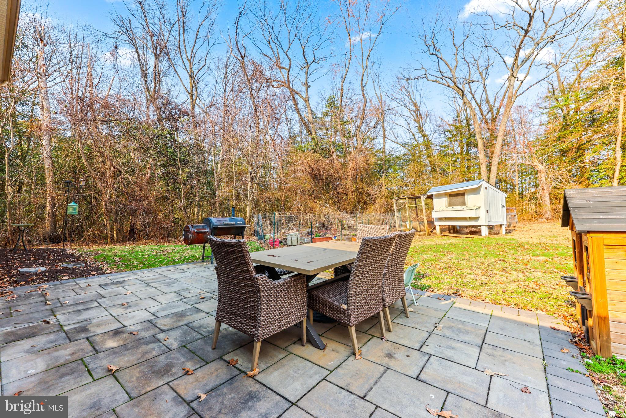 MIDDLE RIVER - Residential