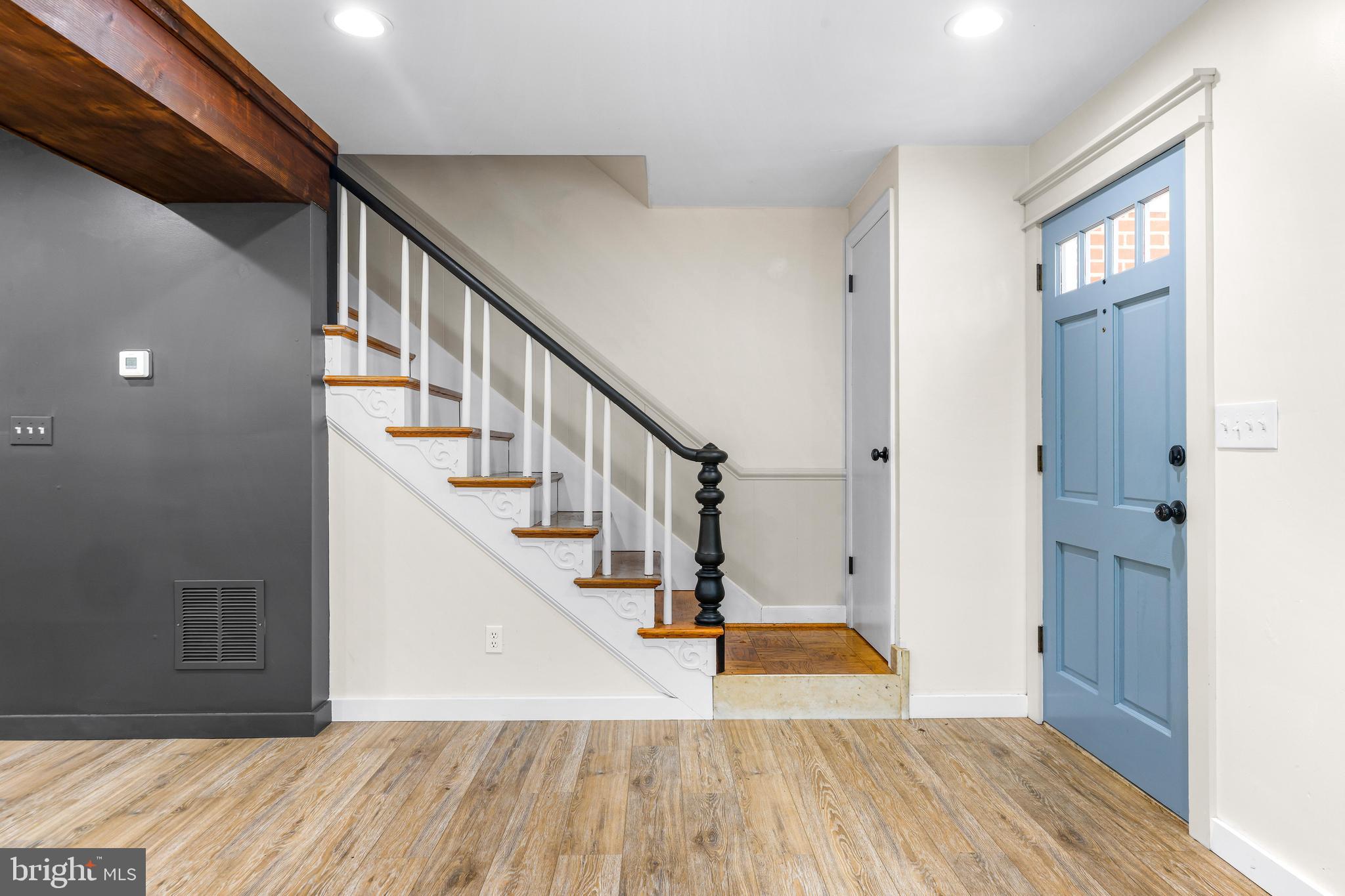 MIDDLE RIVER - Residential