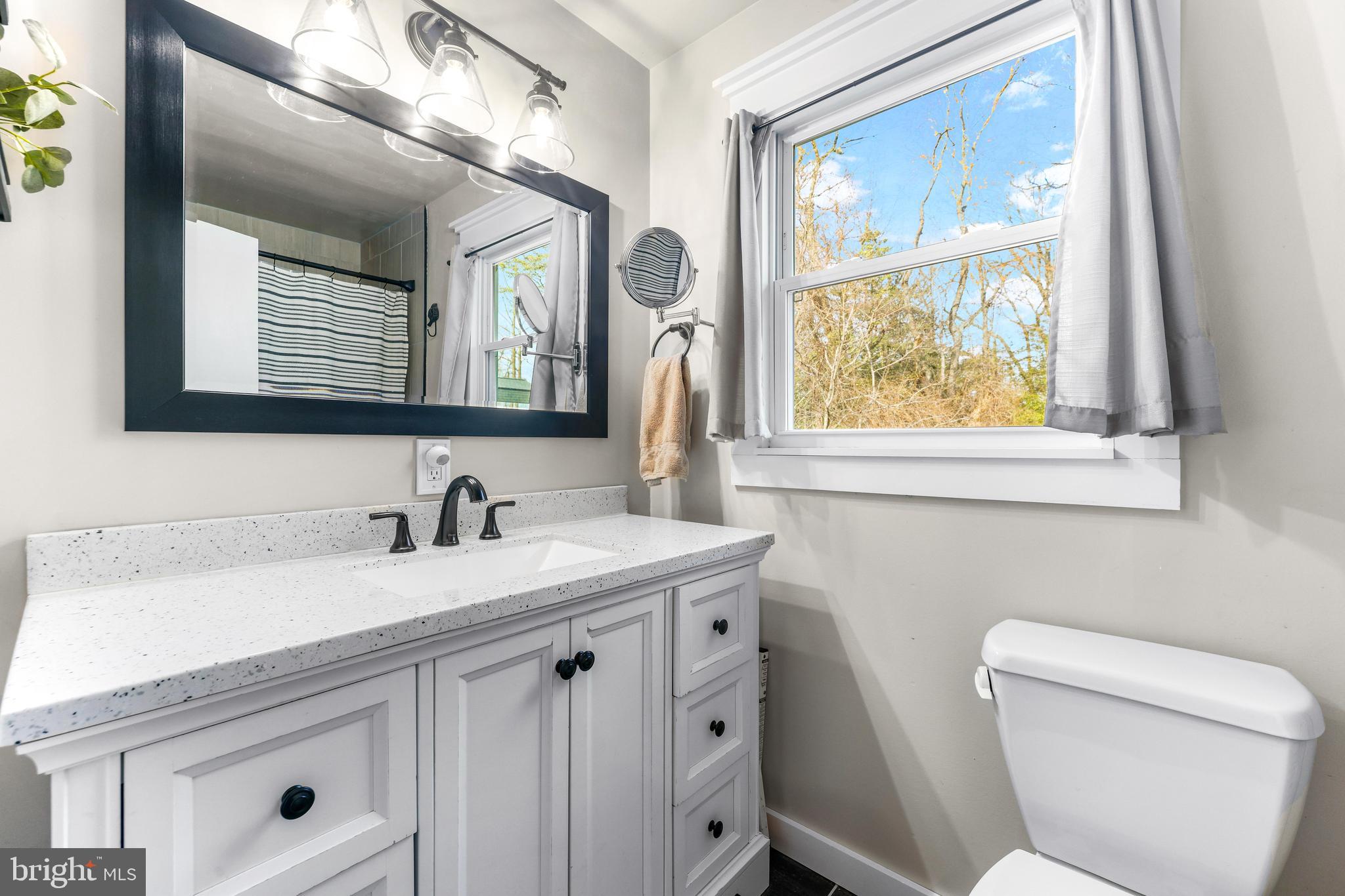 MIDDLE RIVER - Residential