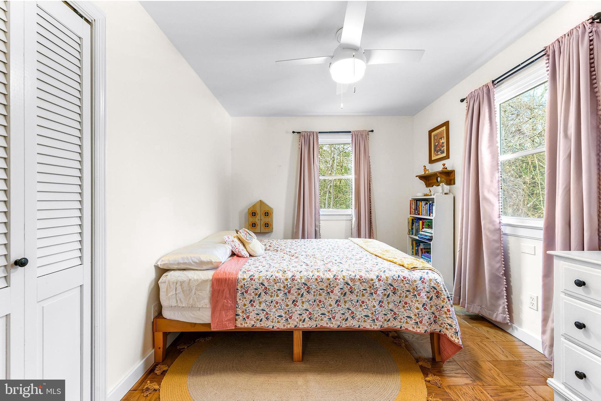 MIDDLE RIVER - Residential