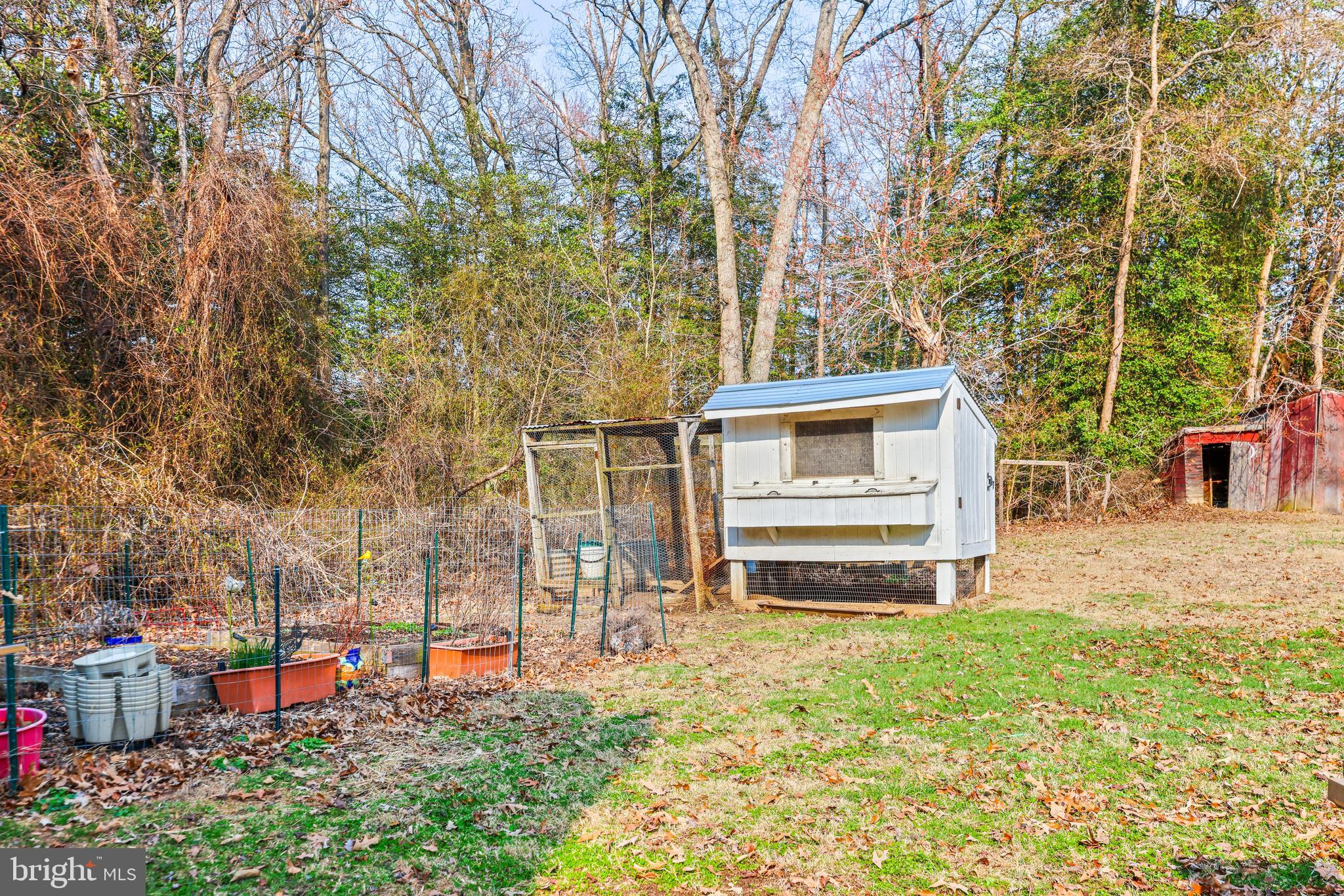 MIDDLE RIVER - Residential