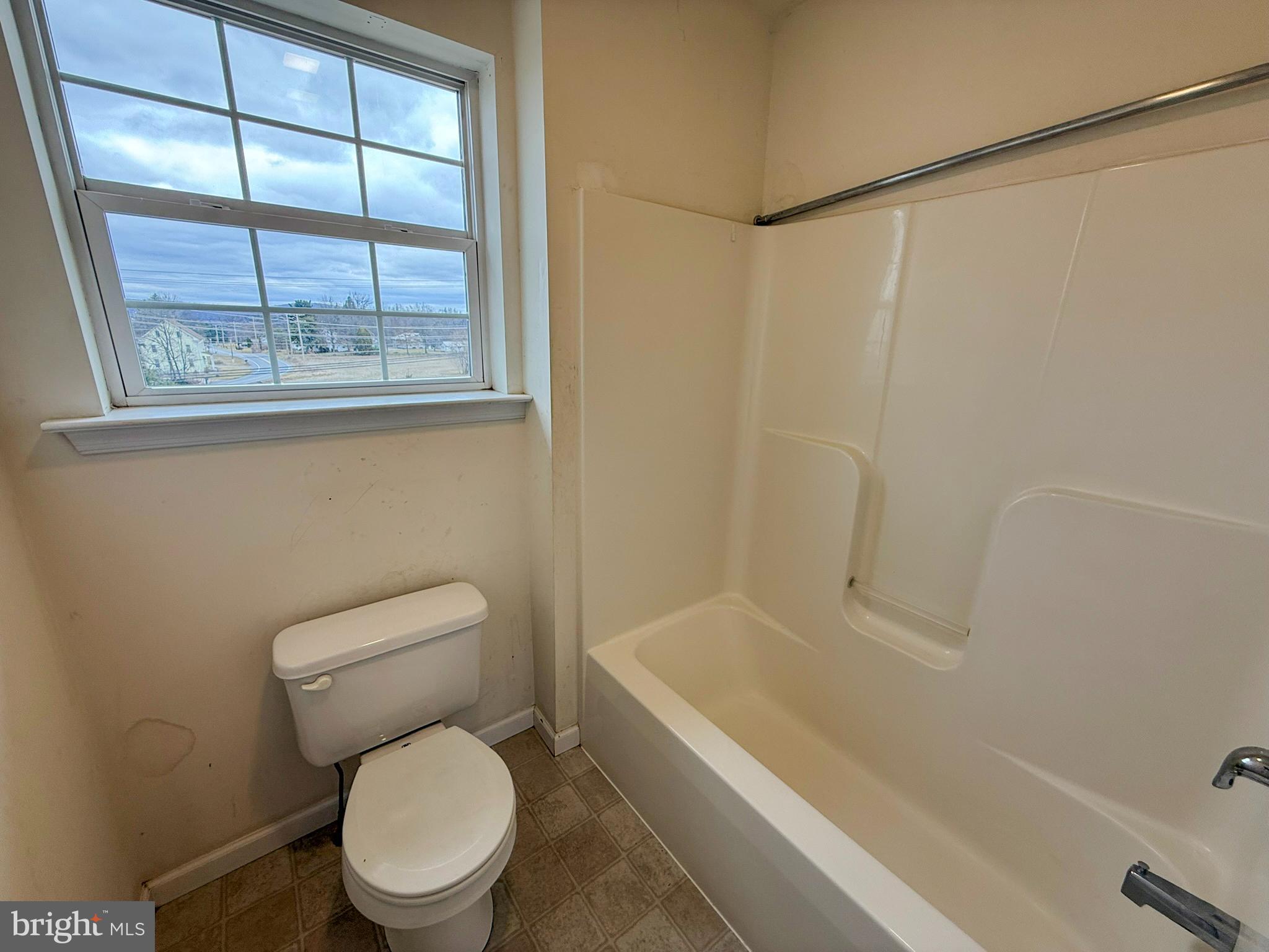 VINTAGE ACRES - Residential