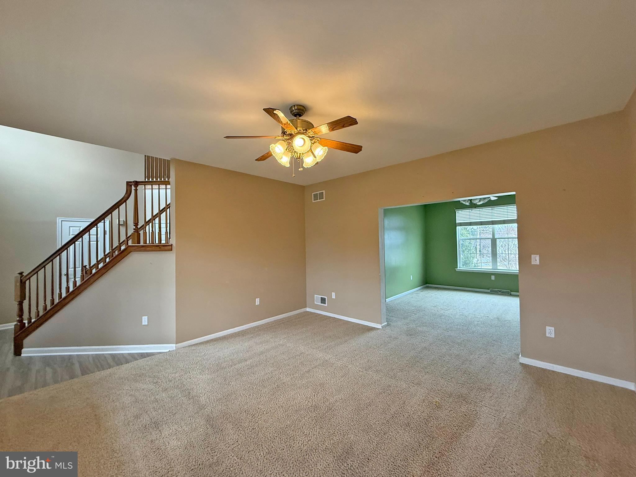 VINTAGE ACRES - Residential