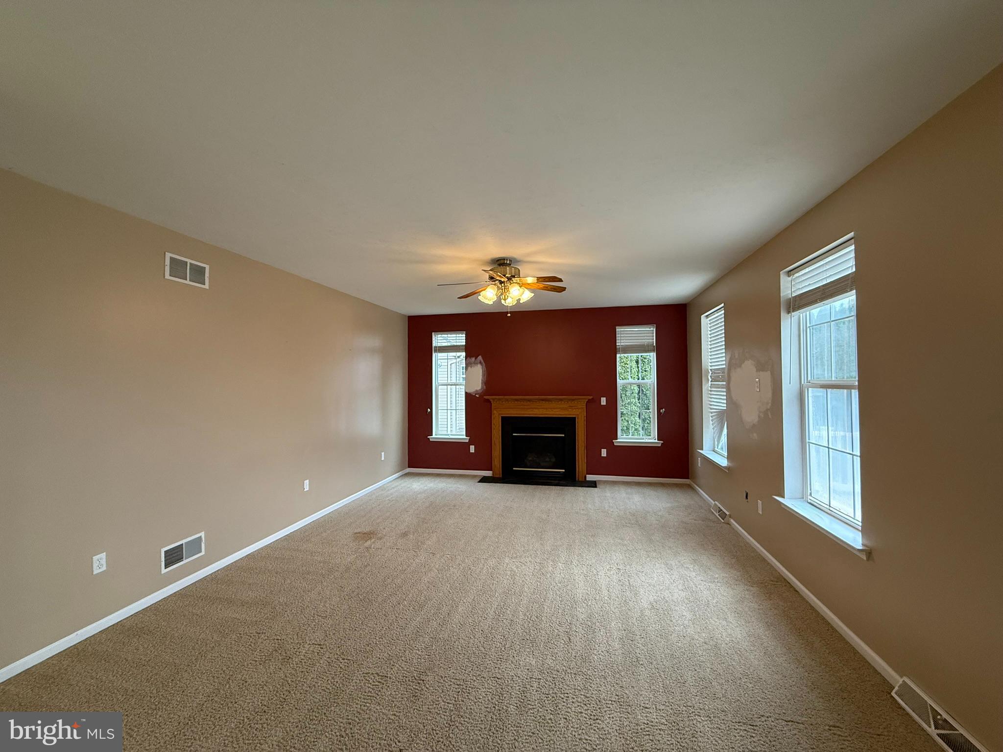 VINTAGE ACRES - Residential