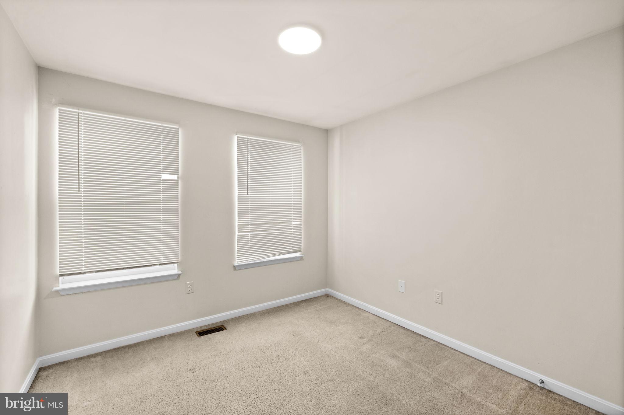 MALLARDS LANDING - Residential