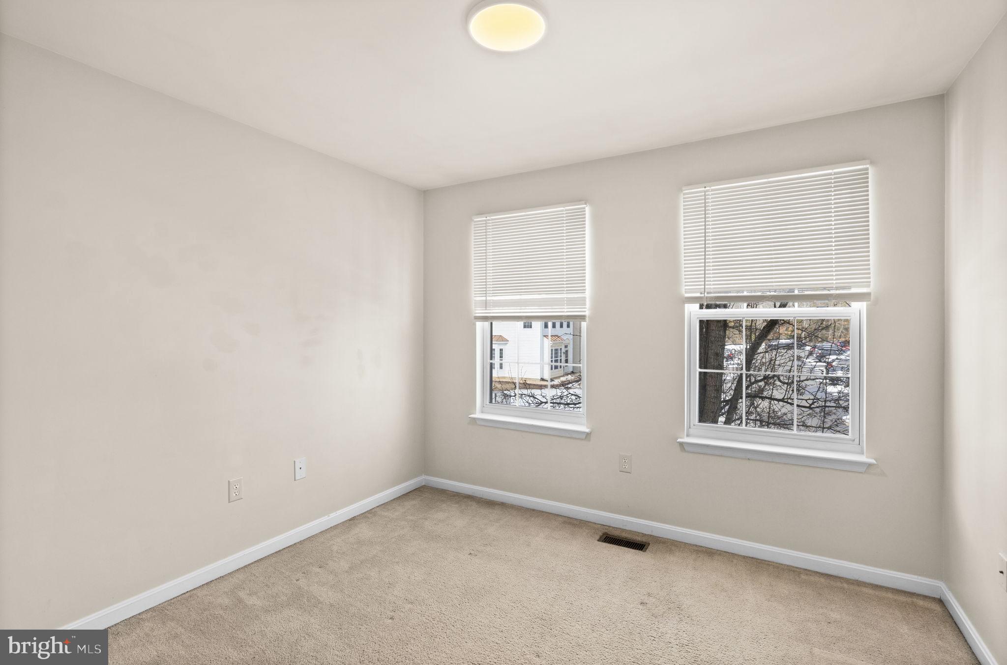 MALLARDS LANDING - Residential