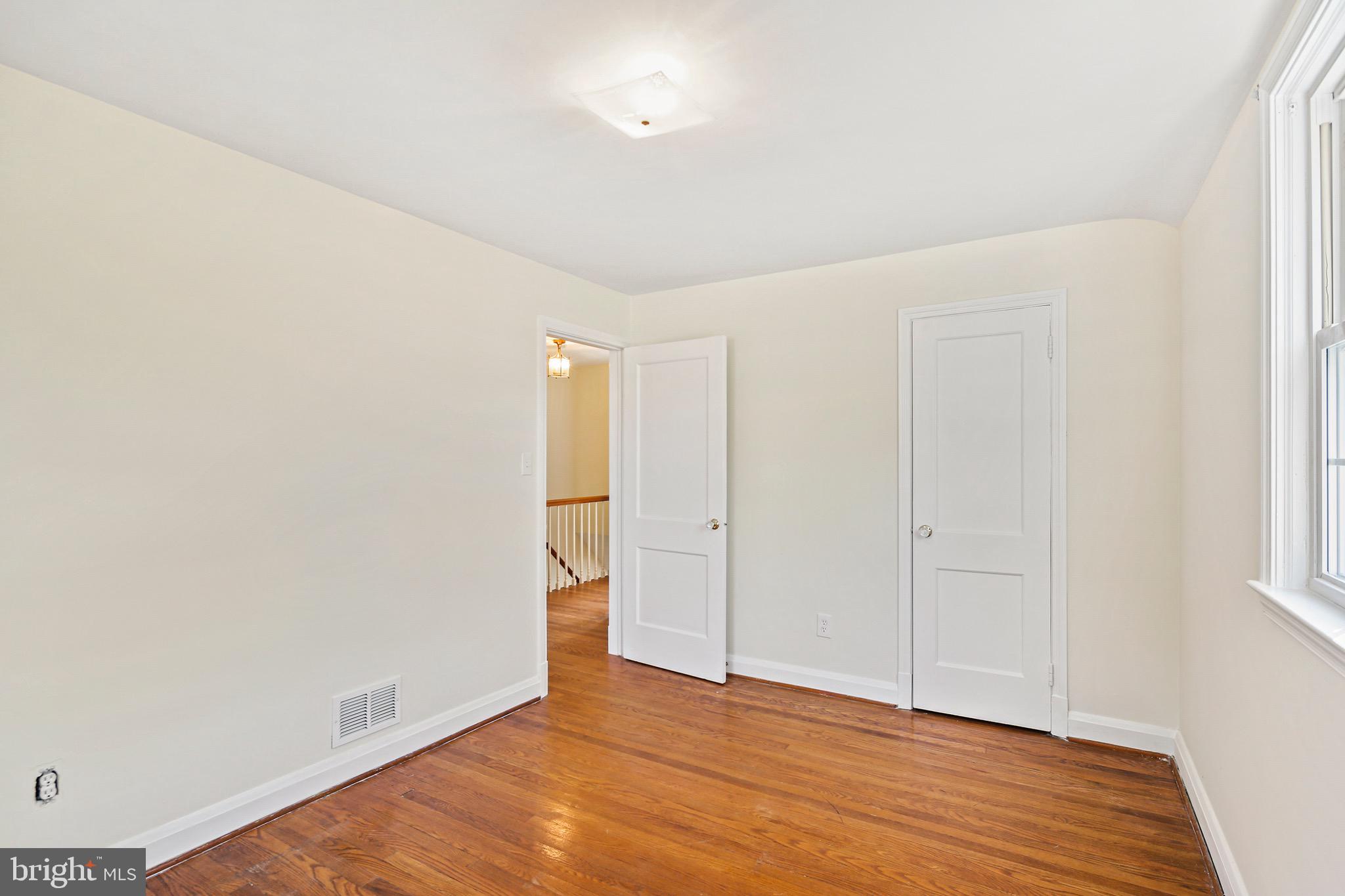 KNETTISHALL - Residential