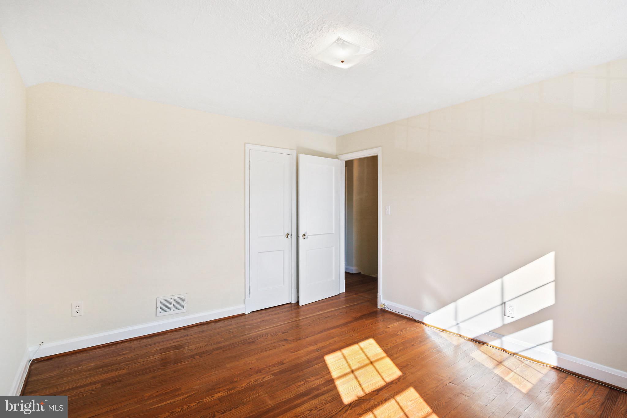 KNETTISHALL - Residential