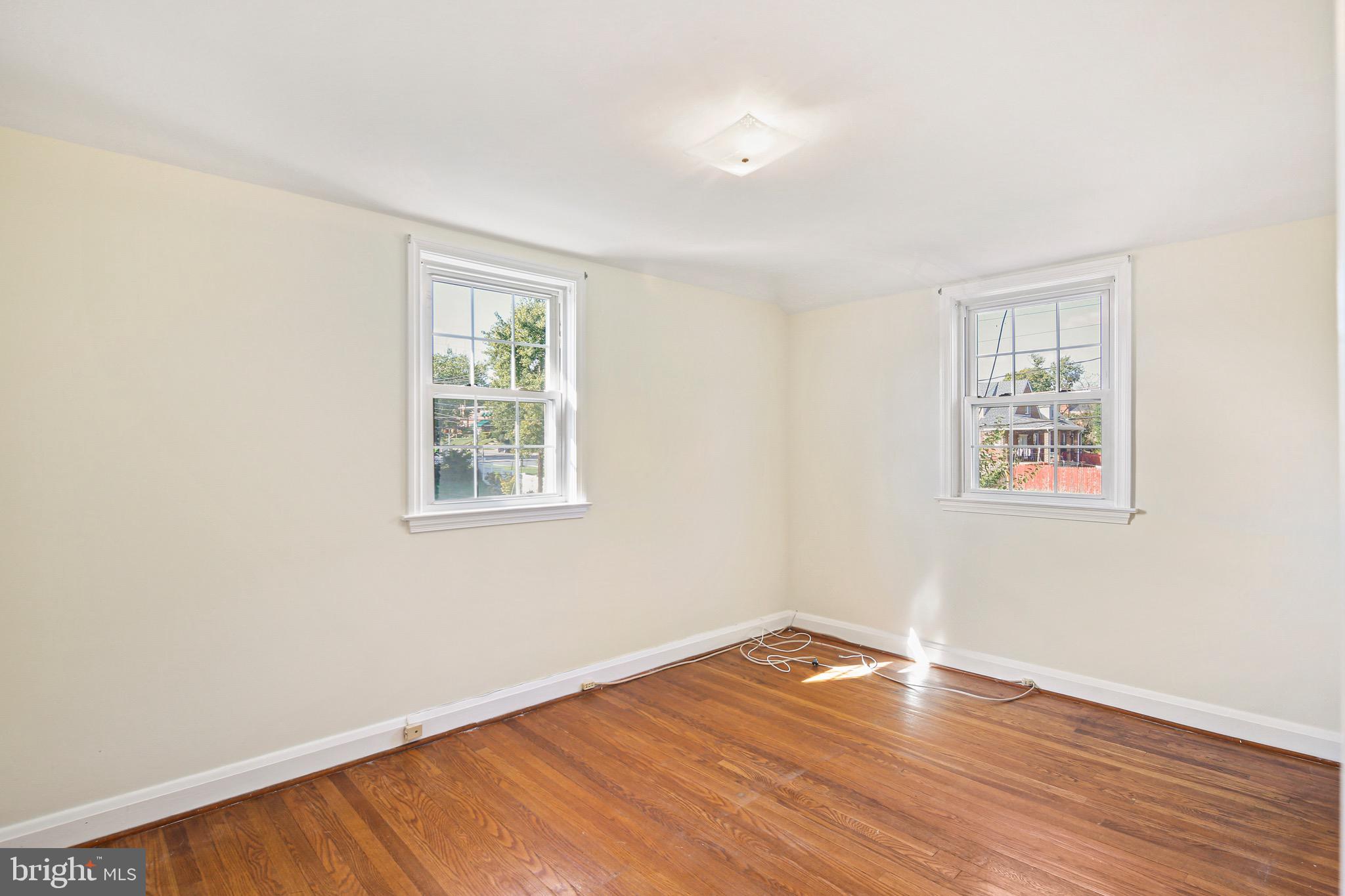 KNETTISHALL - Residential