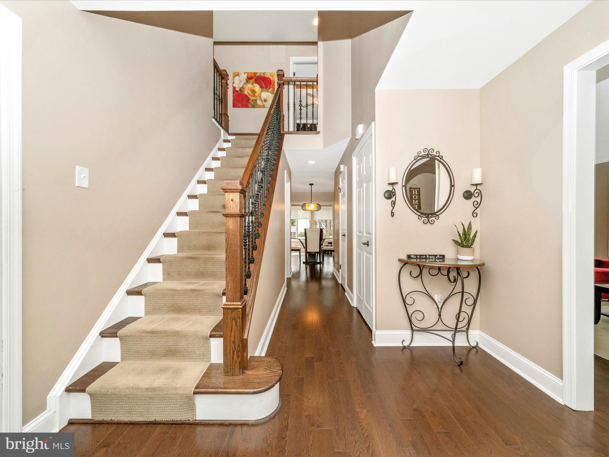 16 GOLDEN GRASS COURT