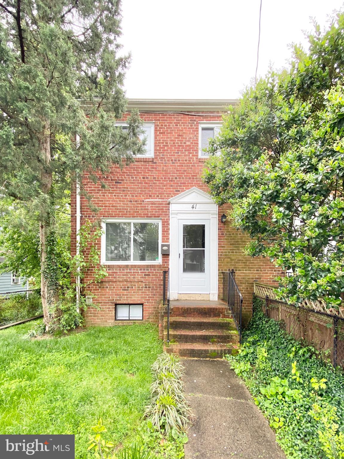 DAVIS TRACT - Residential Lease