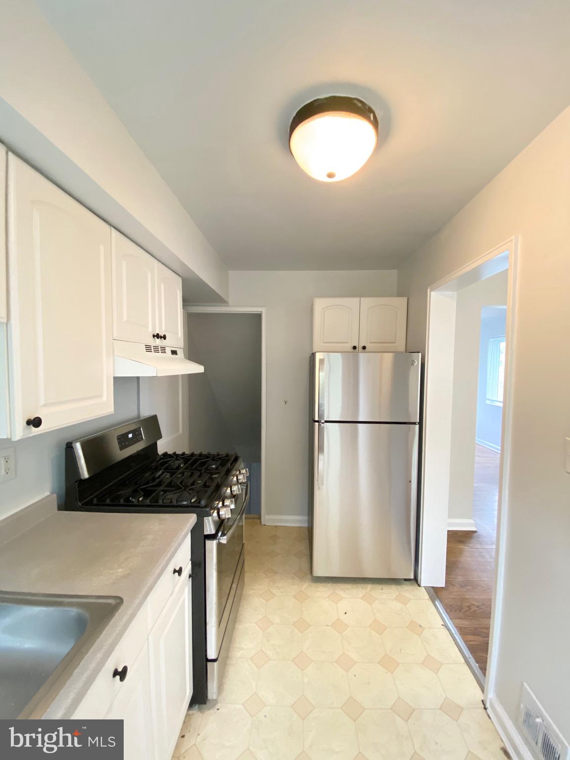 DAVIS TRACT - Residential Lease