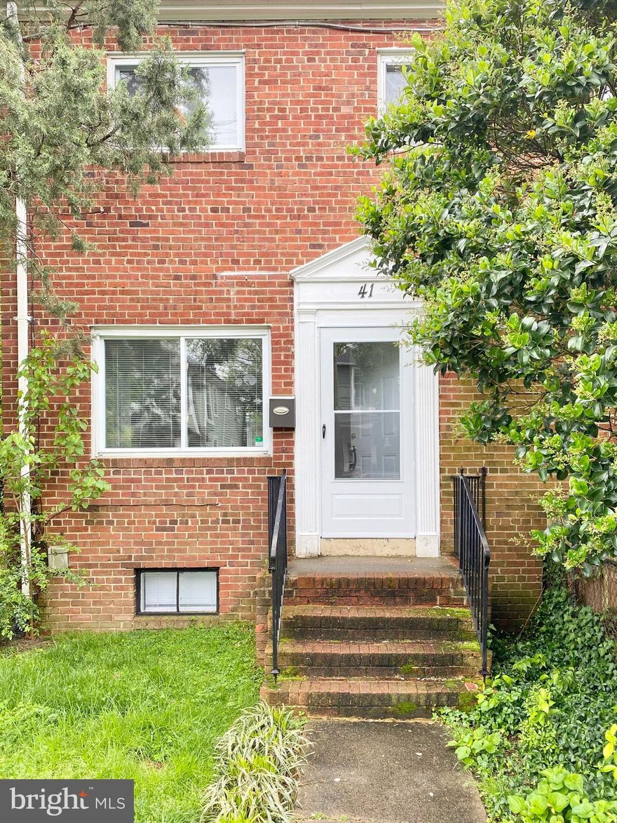 Welcome to 41 E. Windsor Avenue in Alexandria, VA.  Located in Del Ray this beautiful 2 Bedroom/1 Full Bath/3 Level Duplex is close to shopping and dining.  Hardwood floors on the main level living room and dining room as well as the upper level bedrooms.  Dining room has a built in corner hutch. Stainless steel appliances in the kitchen,  Access the lovely backyard that is fully fenced  in and private. Lower level basement area has a family room with newer flooring and laundry area with washer and dryer.  Street parking.  Pets allowed on a case by case basis.