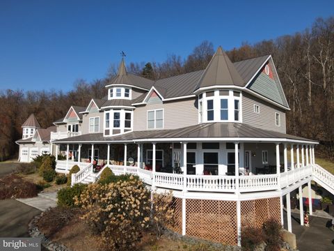 65 CLARK LANE WASHINGTON VA 22747