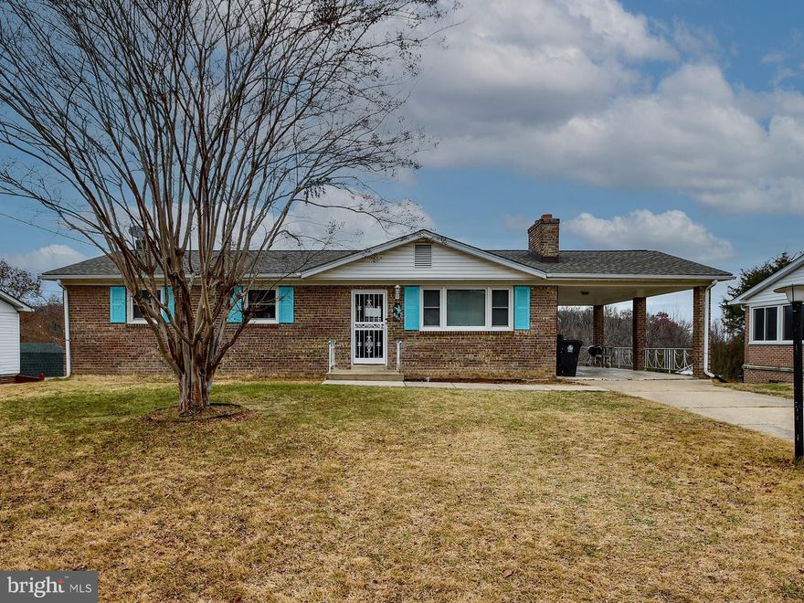 Great first-time home buyer, or a second home investment, open living room 3 rooms and 2 baths main level. down the basement you will find a walk out basement with plenty of room in the back yard. Selling As IS.