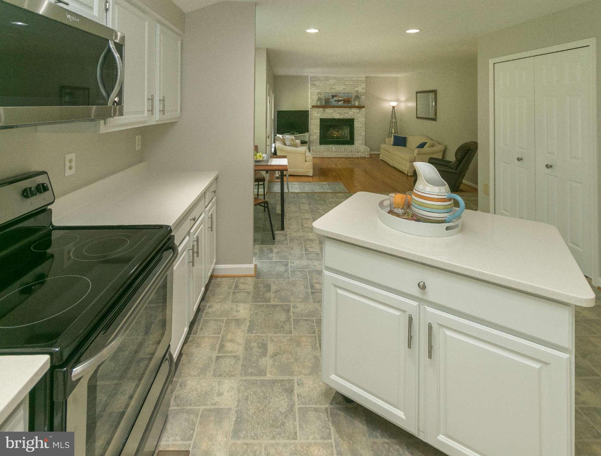 HUNT MEADOW - Residential