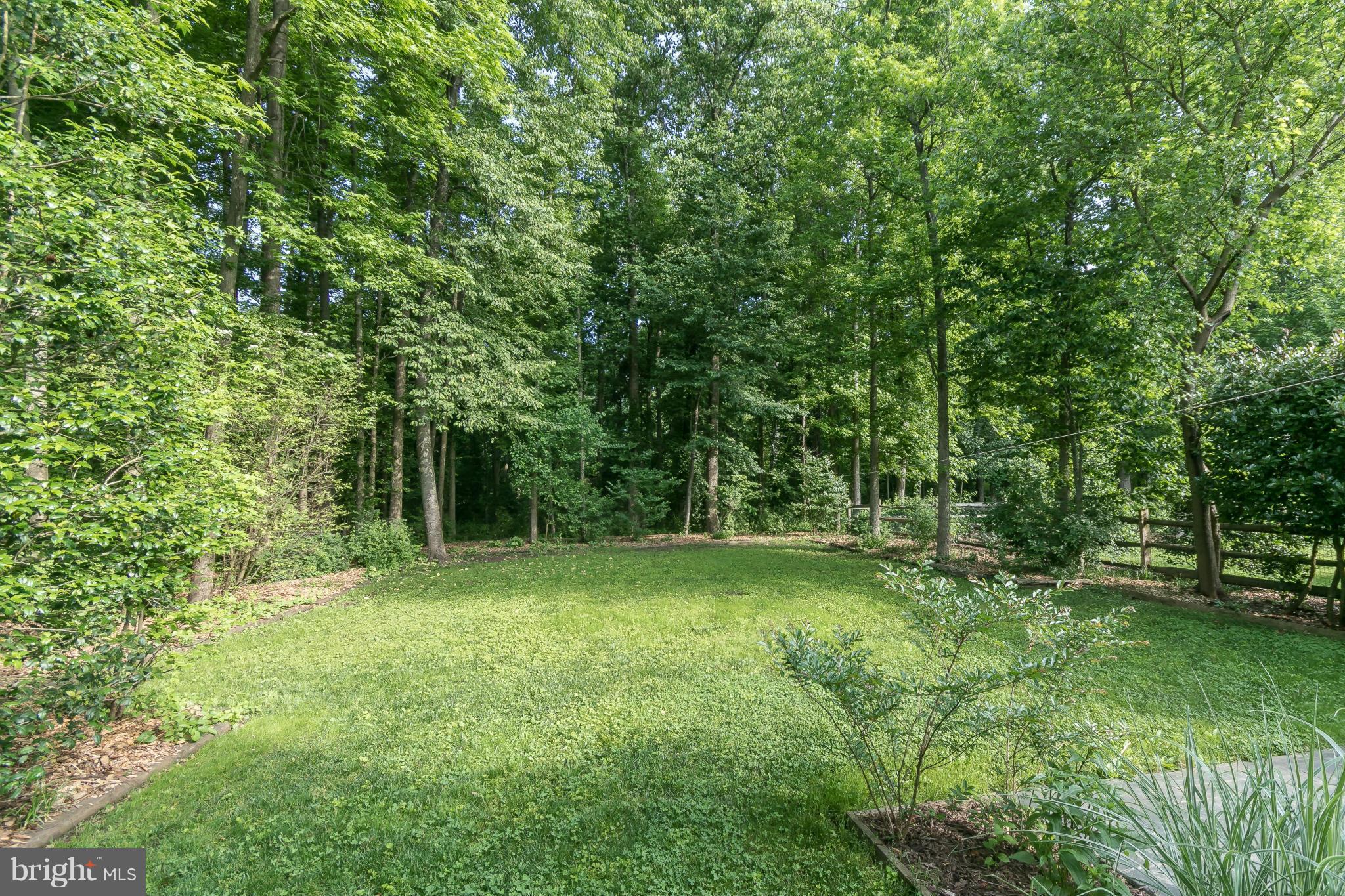 HUNT MEADOW - Residential