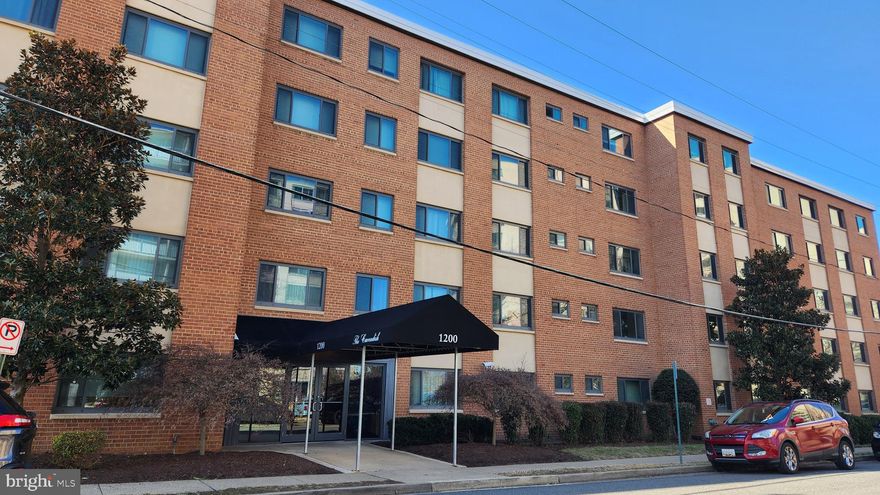 Spacious 2 BR unit just minutes to DC and close to Arlington restaurants & Pentagon City Mall. This condo features large, new windows, a newer bath and newer wood flooring throughout. Parking in back and free street parking available. Community amenities include a pool and all utilities are included. Shared laundry in the building.
Pets are case by case with a deposit.
Move in Fee of $200 to be paid directly to the condo association.