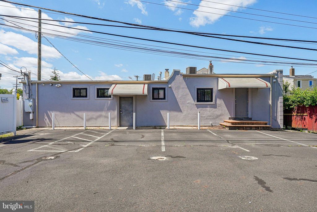 Photo of 1005 Green Lane, LEVITTOWN, PA 19057 (MLS # PABU2112538)