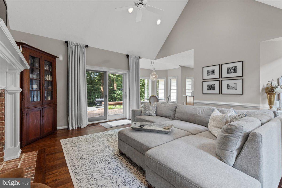 SWANSON CREEK LANDING SU - Residential Lease