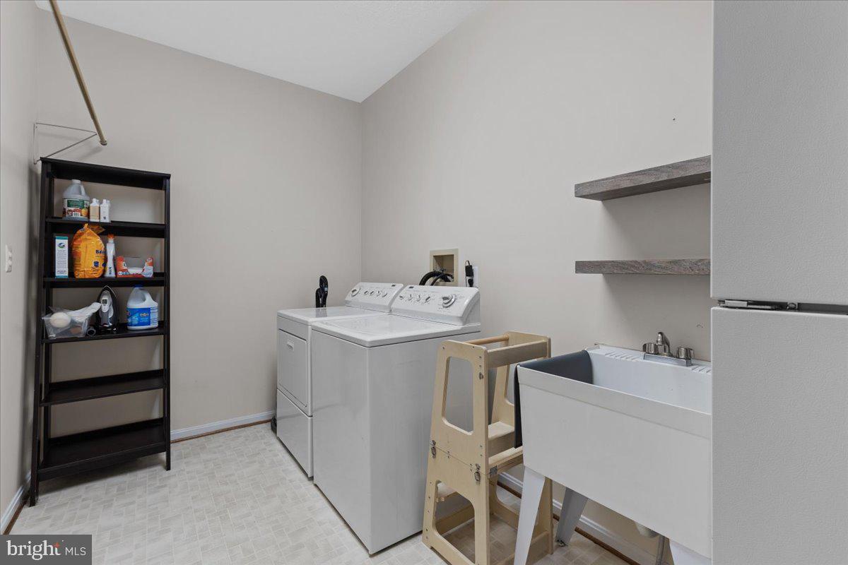 SWANSON CREEK LANDING SU - Residential Lease