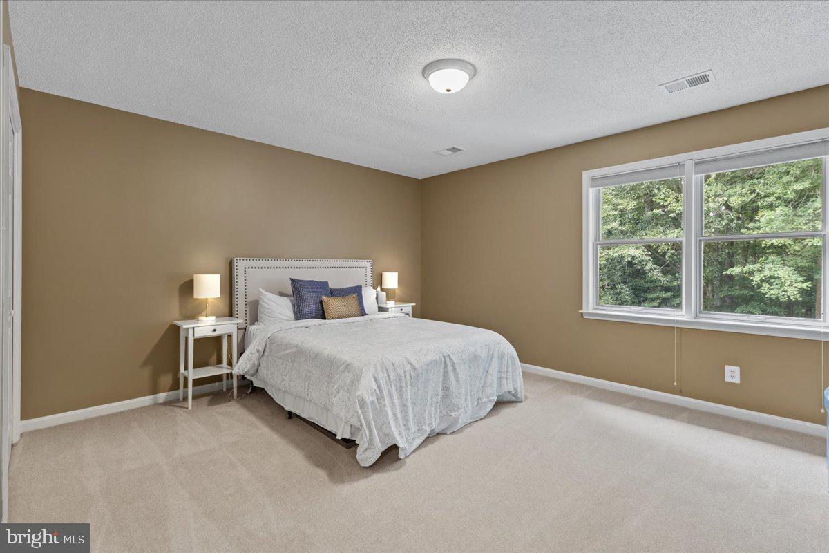 SWANSON CREEK LANDING SU - Residential Lease