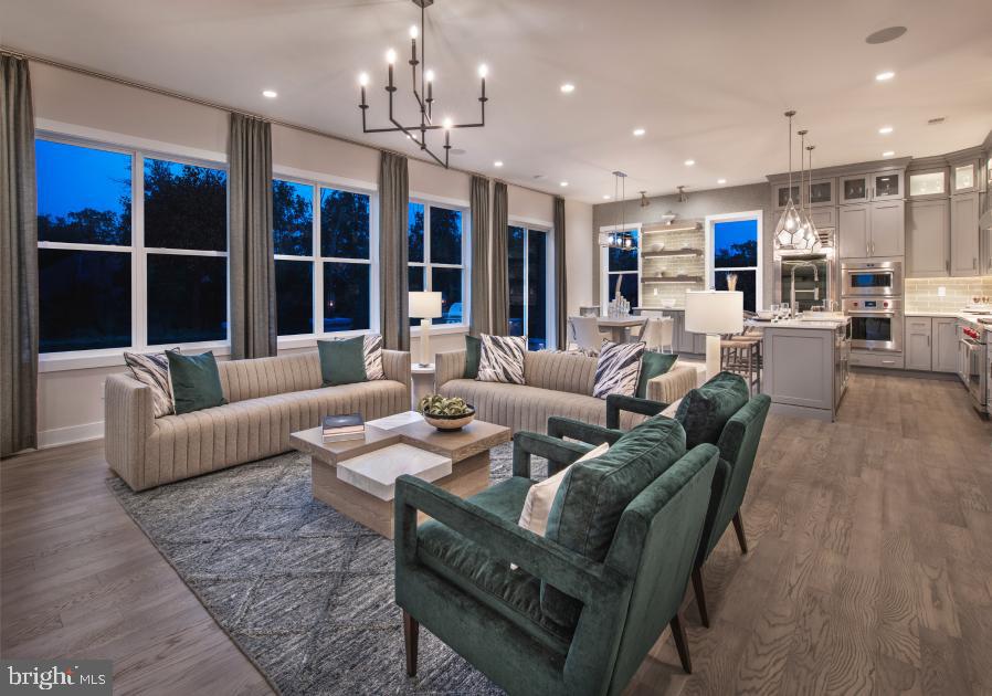 REGENCY AT WATERSIDE - Residential