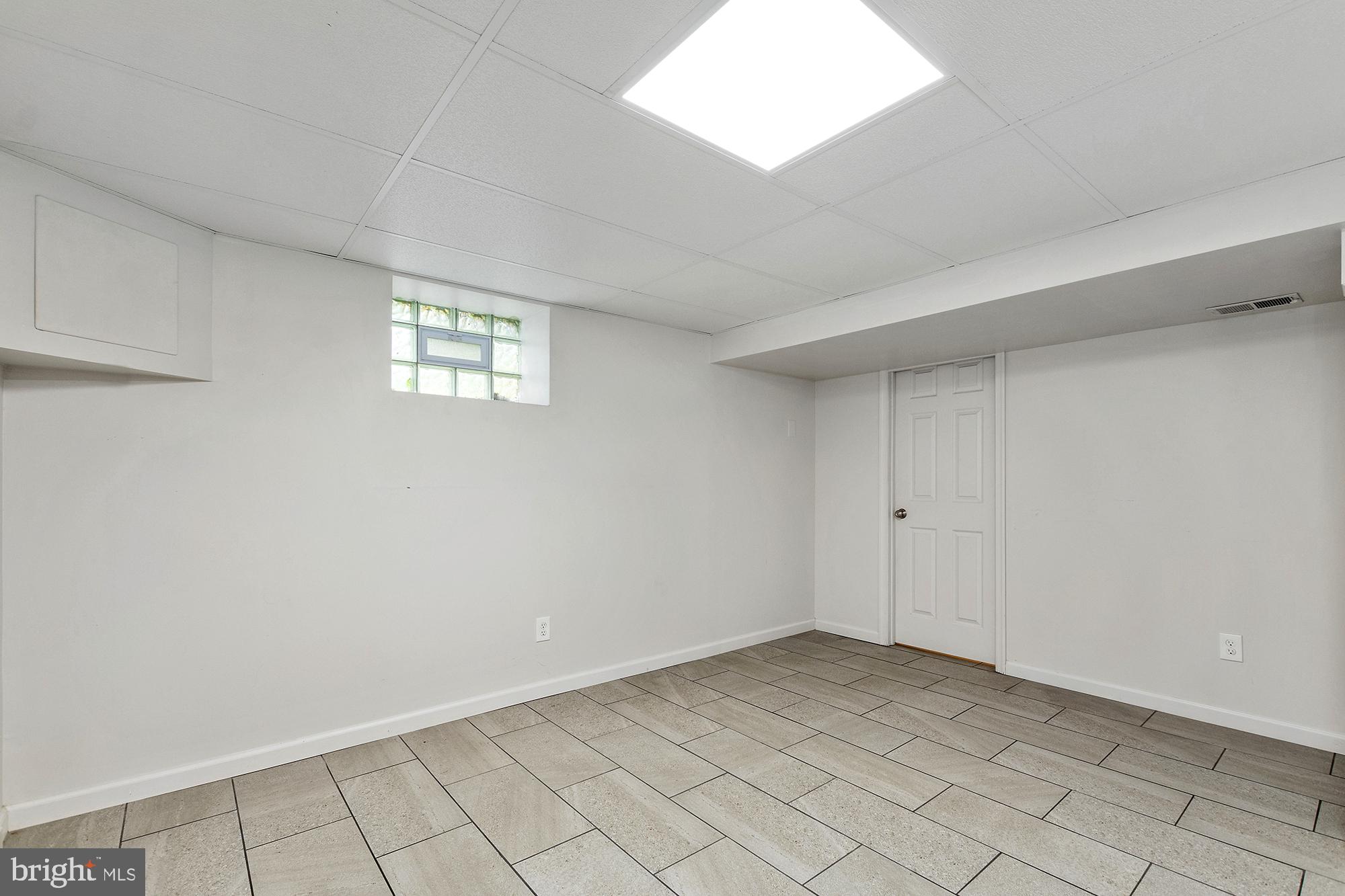 CHESWOLDE - Residential Lease