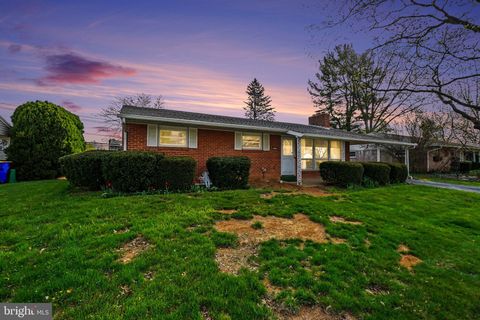 1131 APPLE DRIVE MECHANICSBURG PA 17055