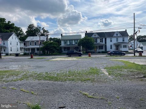 Photo of 101 S Fayette Street, SHIPPENSBURG, PA 17257 (MLS # PACB2044312)