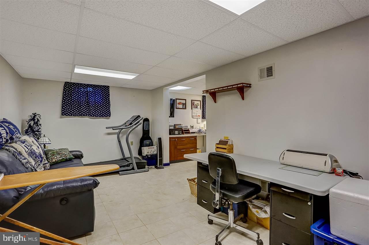 KINGSWOOD - Residential