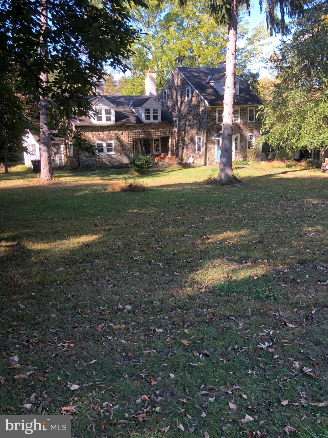 Hidden gem, circa 1735 stone colonial. Also includes a converted barn that could be turned in to an office or apartment. This property is under a conservation easement with the Willistown Conservation Trust.