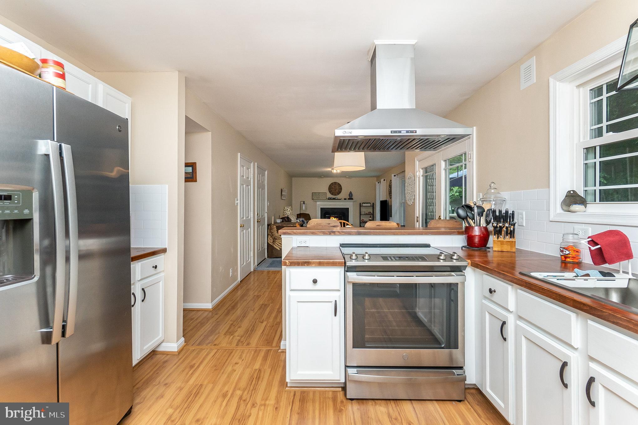 STONE HILL ESTATES - Residential