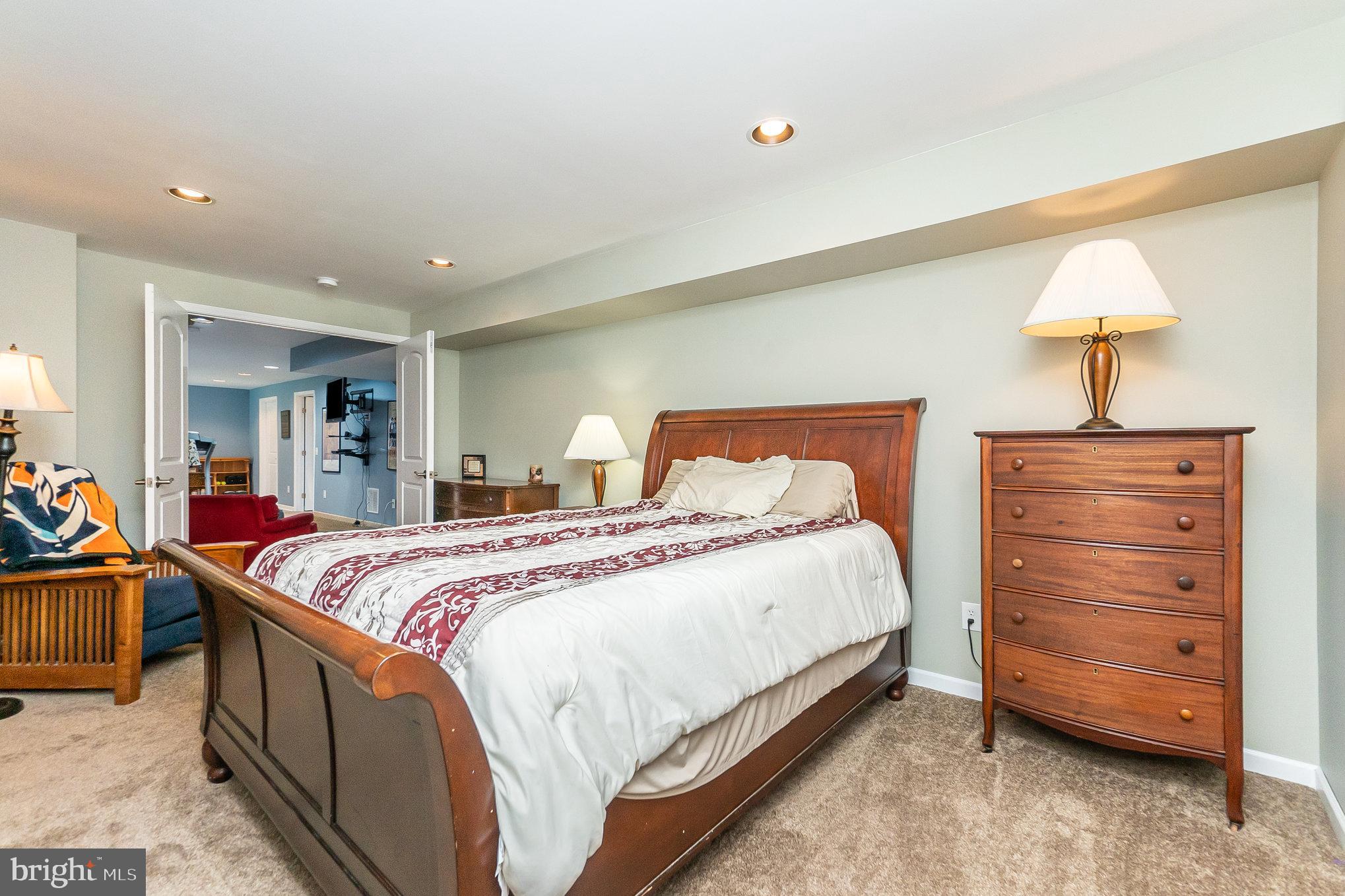 STONE HILL ESTATES - Residential