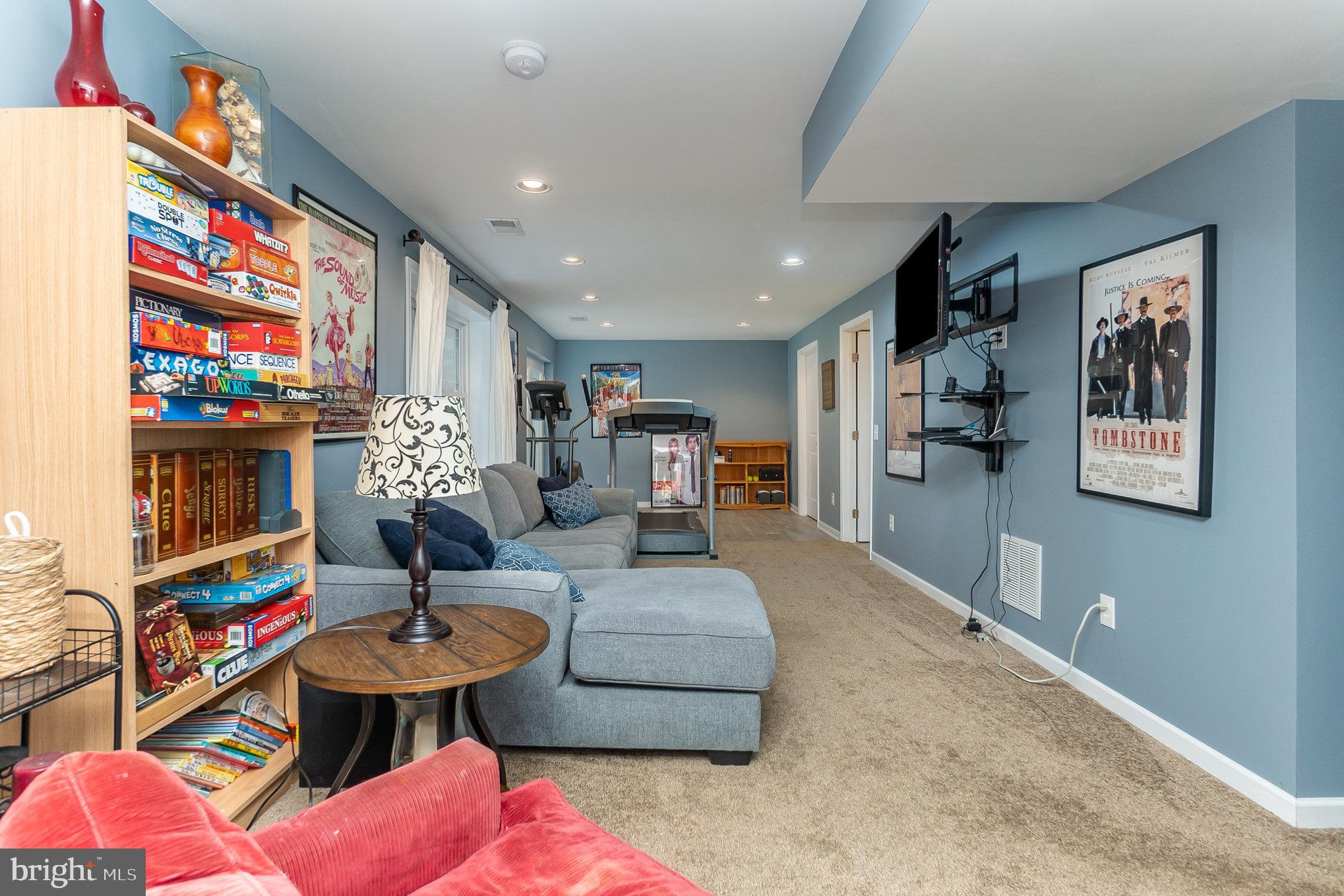 STONE HILL ESTATES - Residential