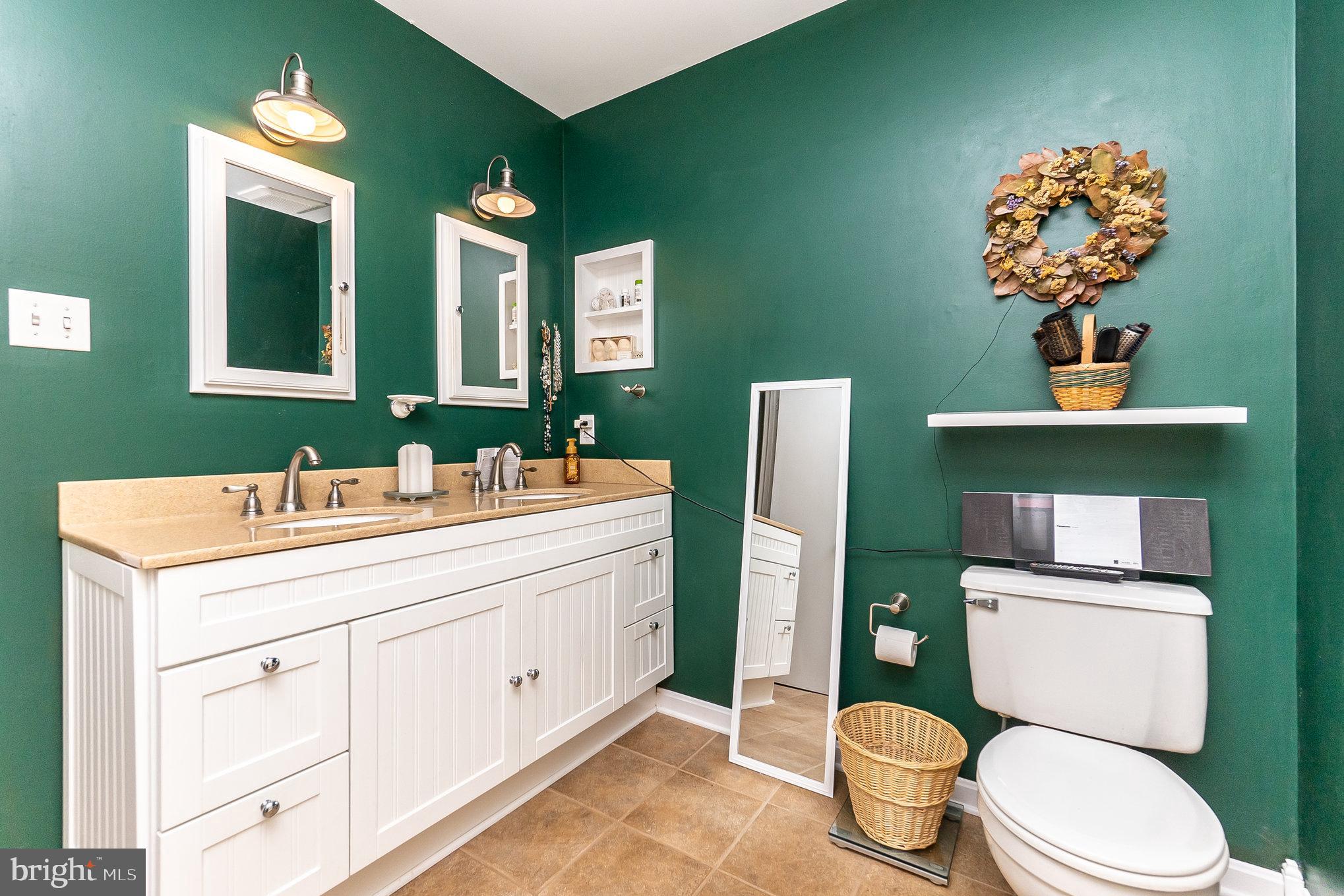 STONE HILL ESTATES - Residential