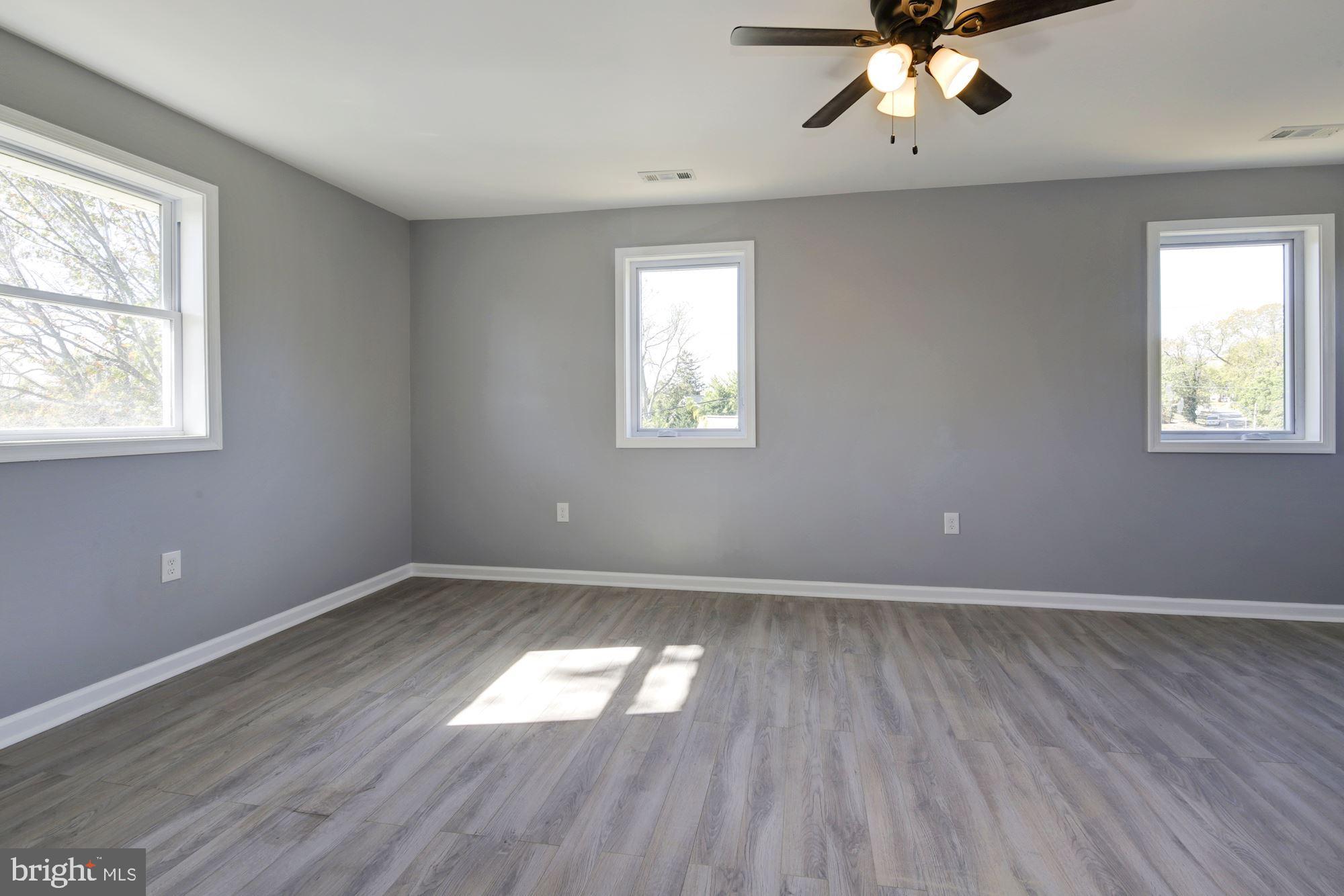 KENSINGTON - Residential