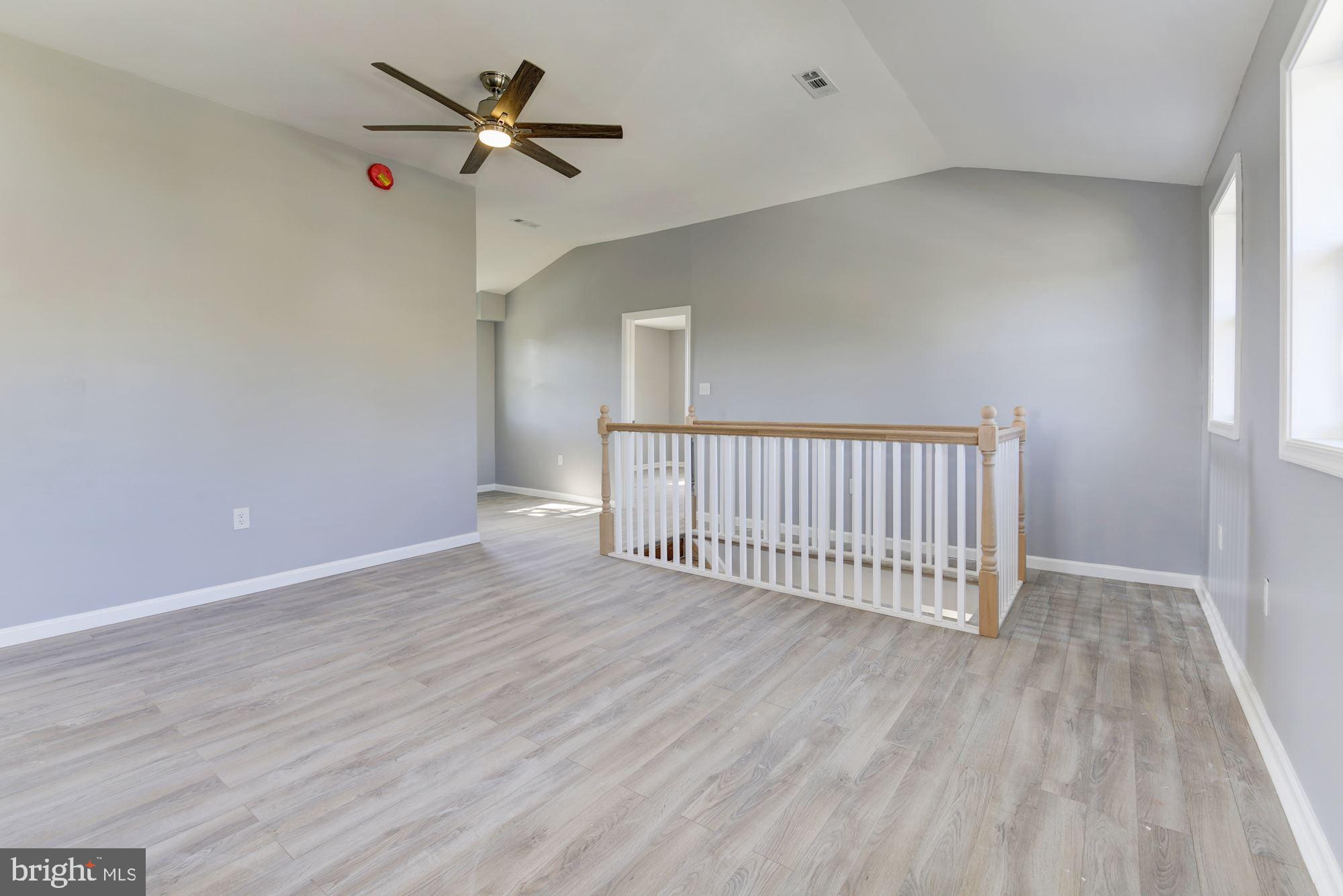 KENSINGTON - Residential