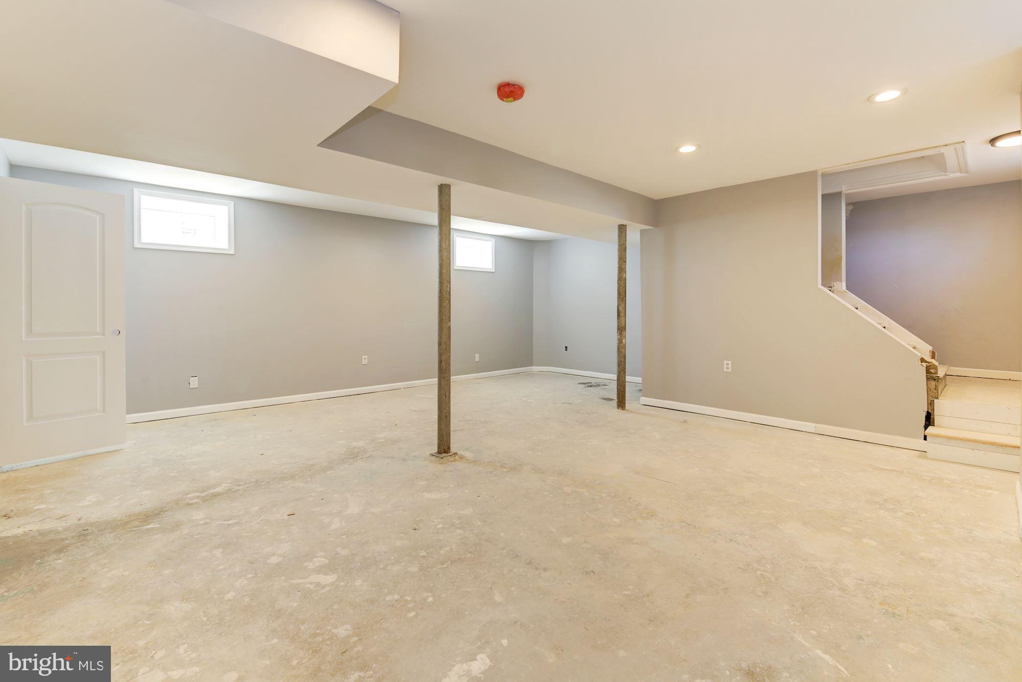 KENSINGTON - Residential