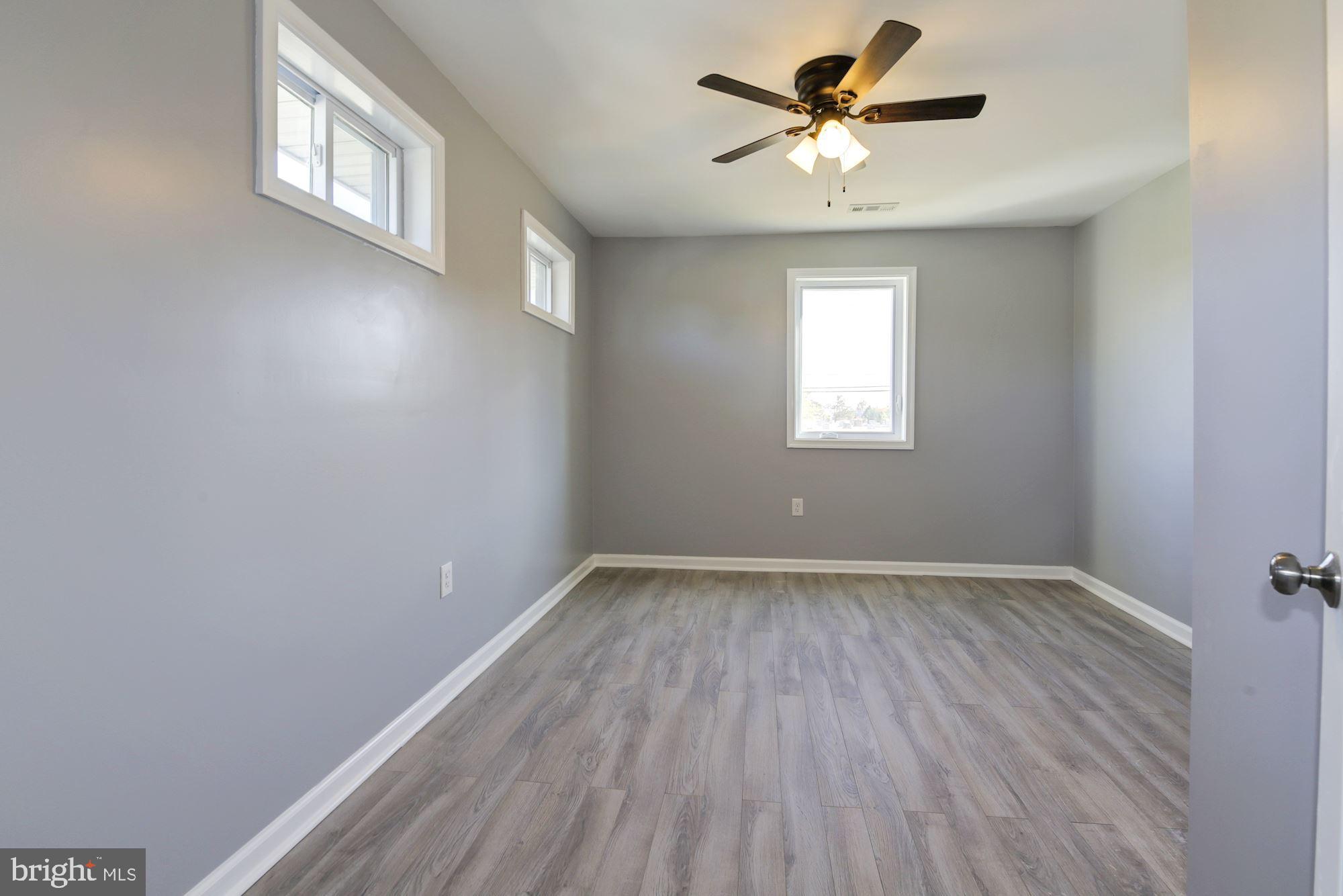 KENSINGTON - Residential