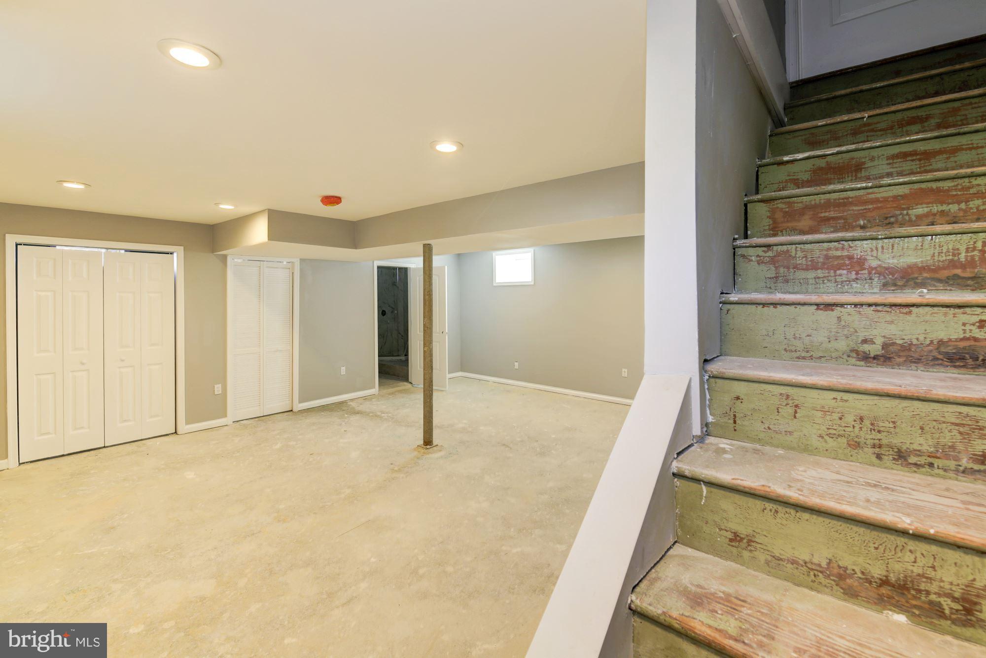 KENSINGTON - Residential