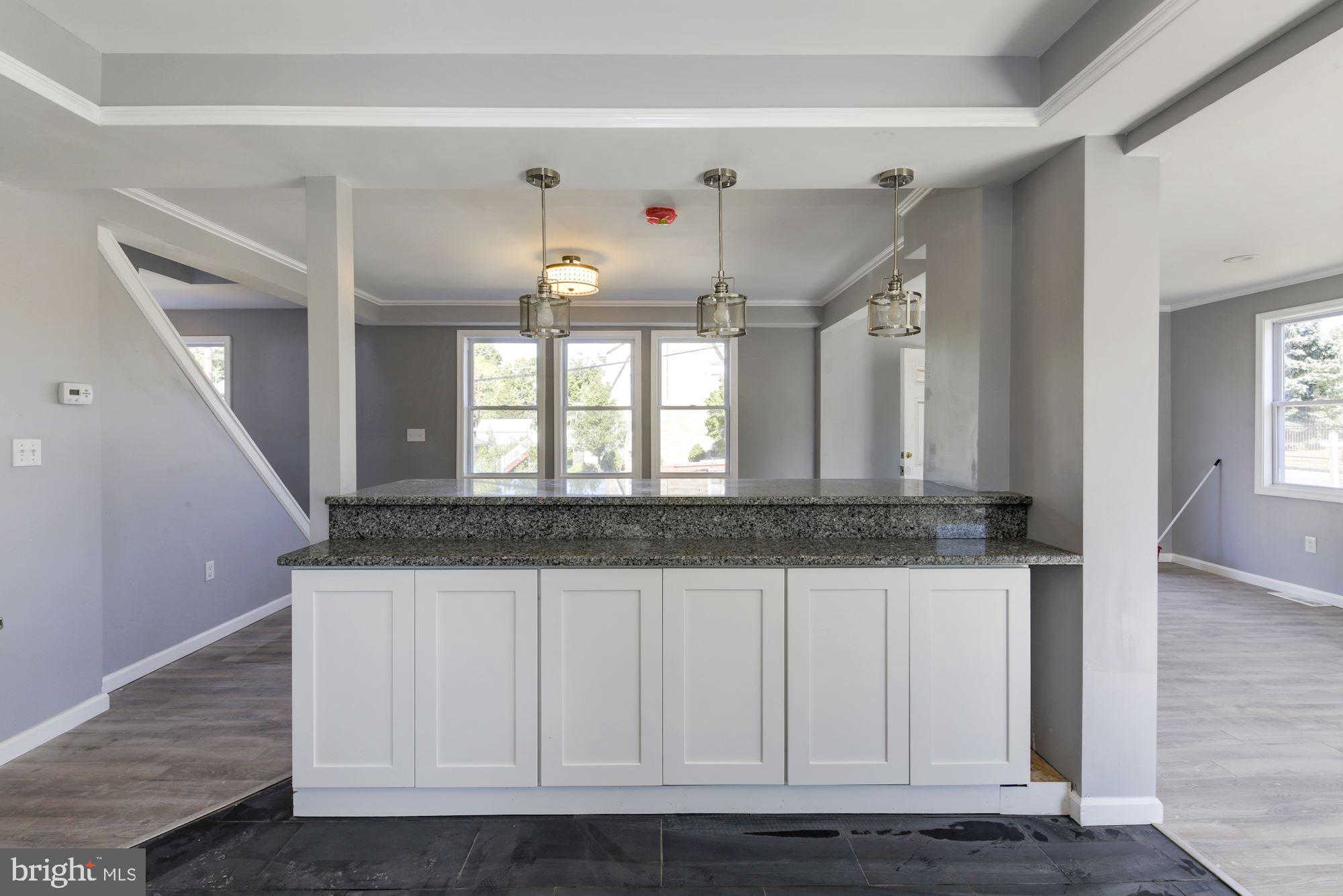 KENSINGTON - Residential