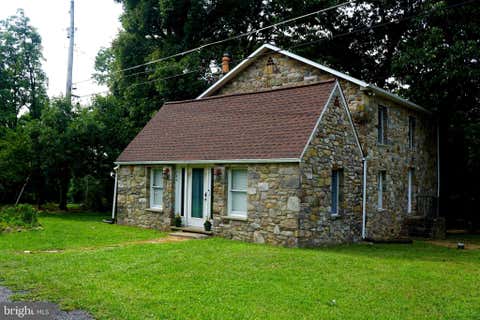 Photo of 284 Good Shepherd Road, BLUEMONT, VA 20135 (MLS # VACL2006984)
