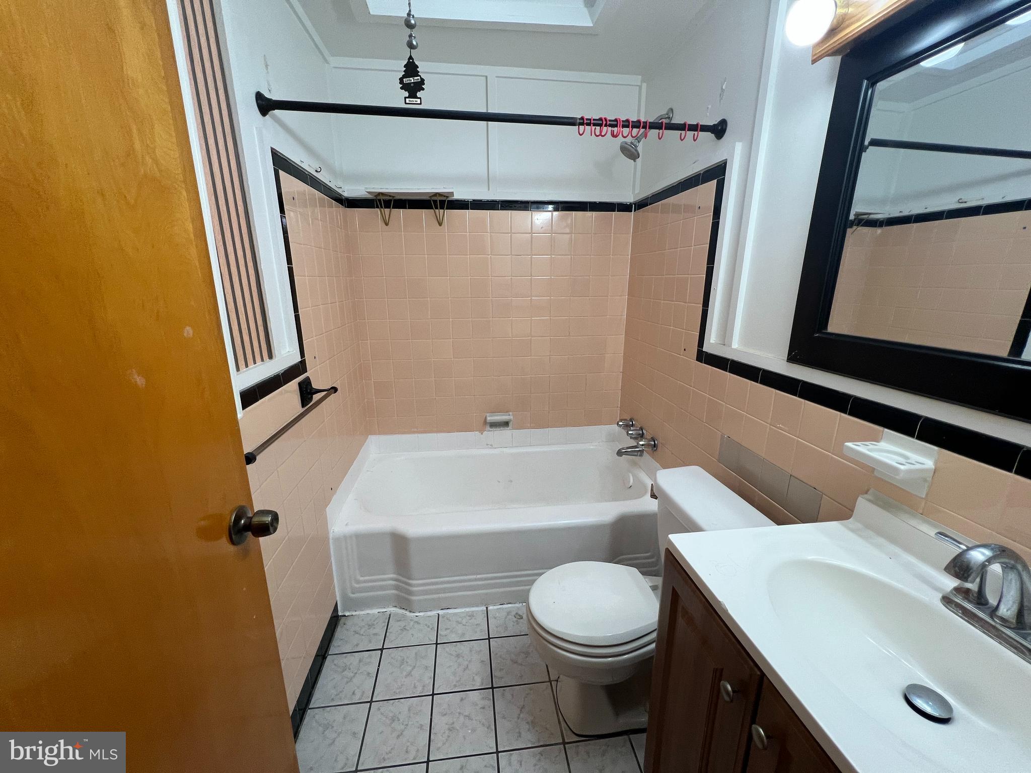 MAYFAIR - Residential