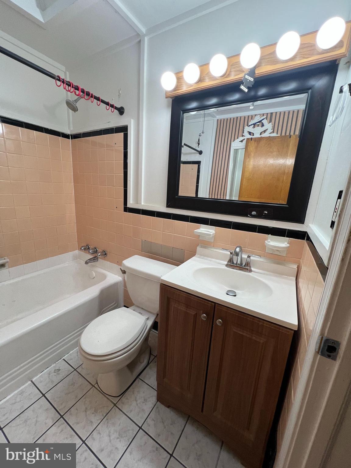 MAYFAIR - Residential