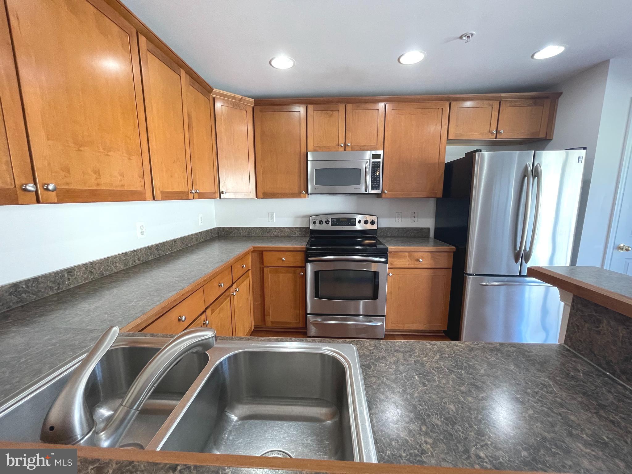 WATKINS PARK - Residential Lease