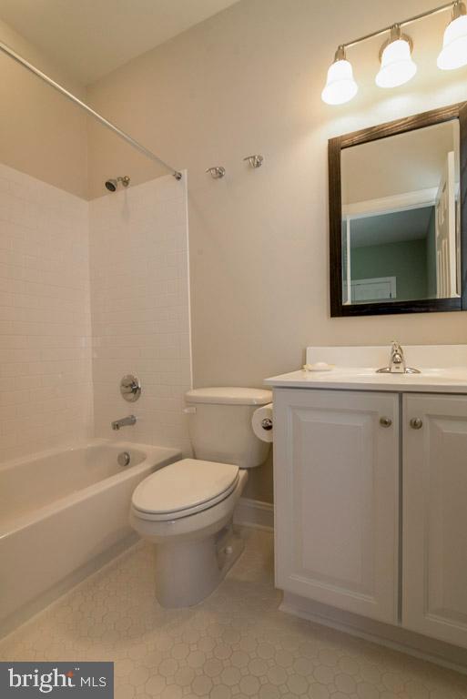 VILLAGES OF URBANA - Residential