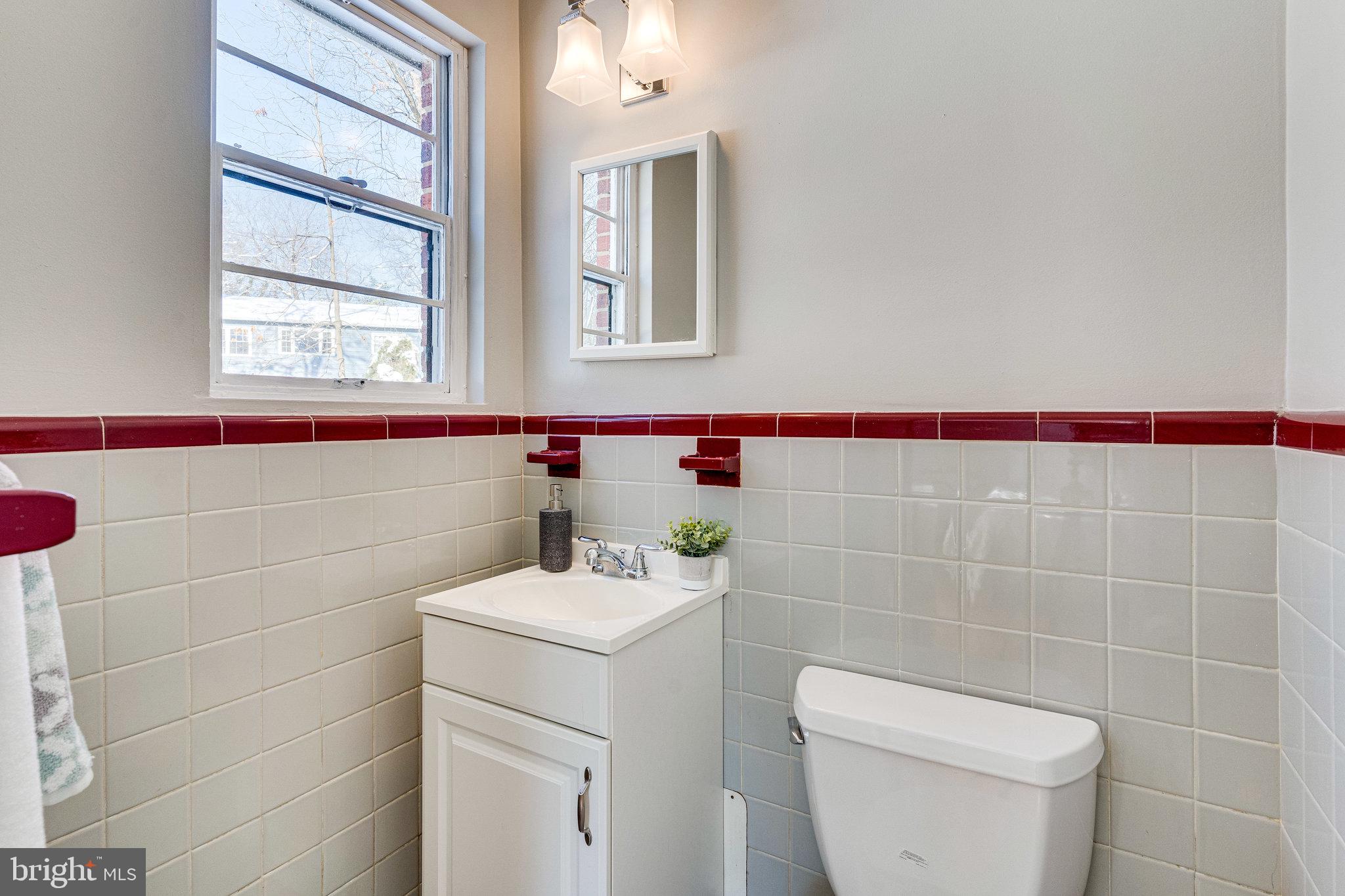 LE VELLE HILLS - Residential